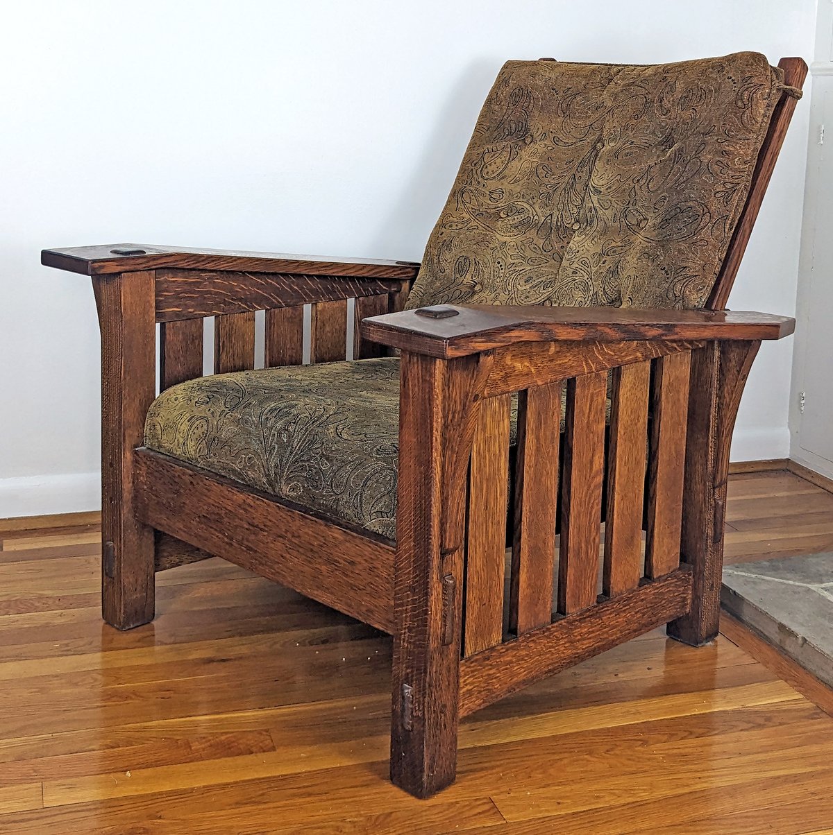 Gus Stickley No. 369 Morris Chair Reproduction