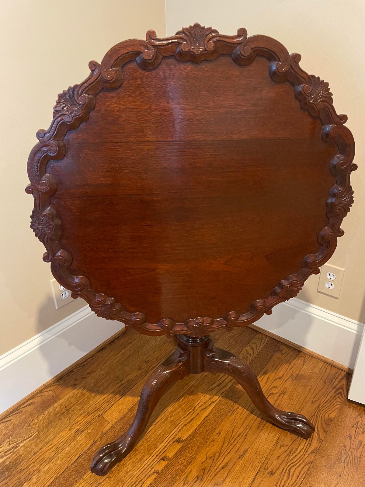 Pie Crust Tea Table
