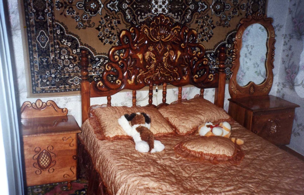 "Love" Wedding Bed by Vasyl Baranov — view 1